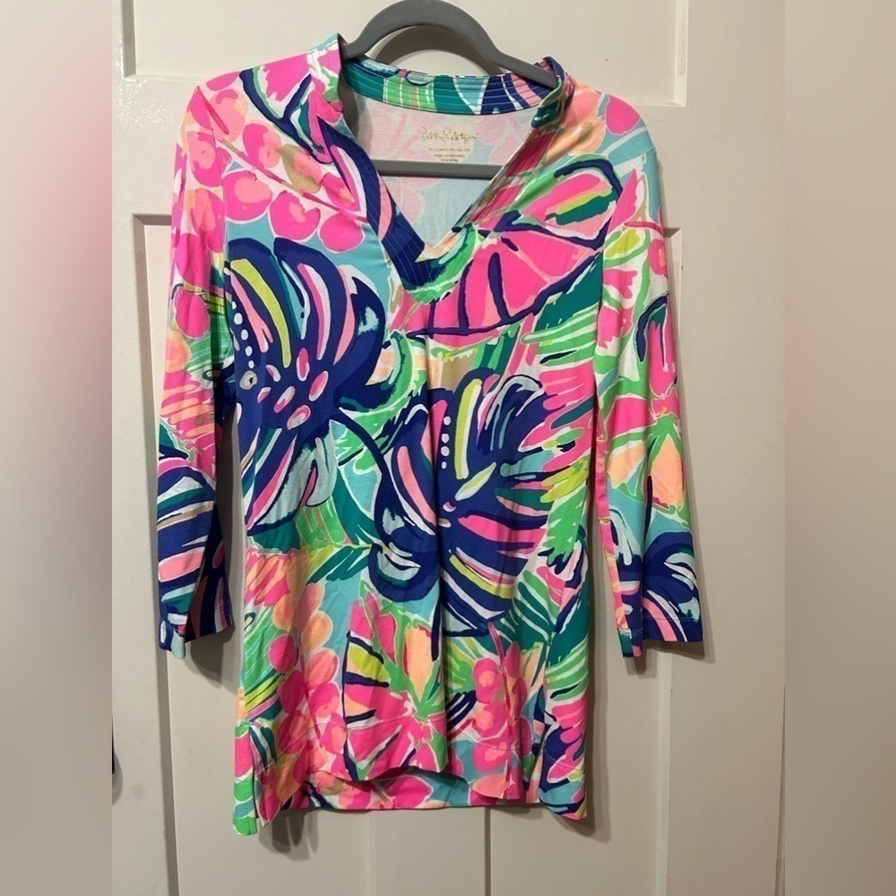 Lilly Pulitzer Tropical Top Size XS Colorful Floral Print tunic stretch